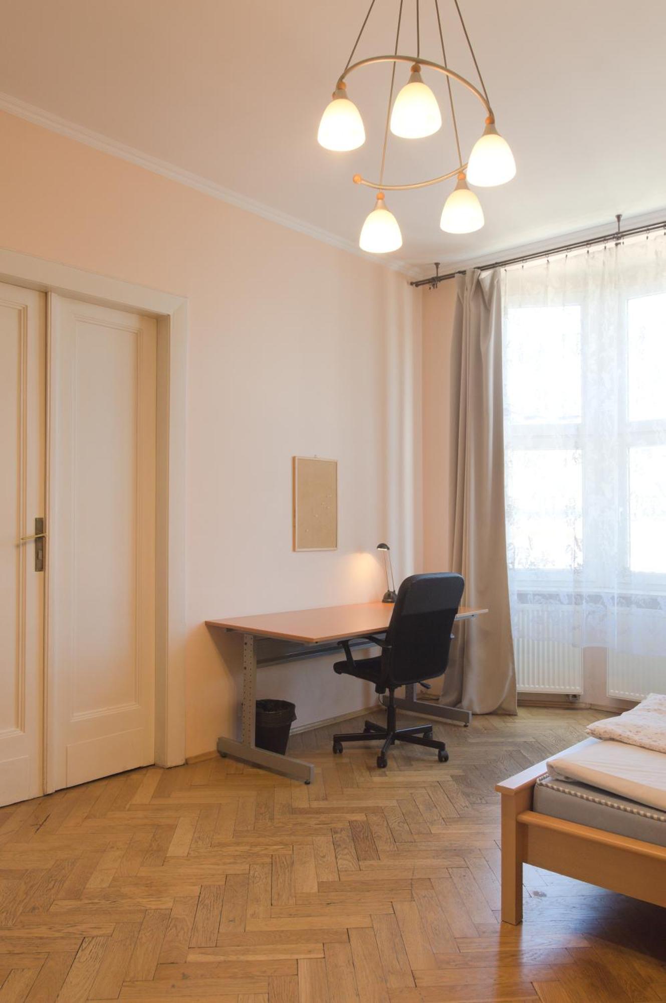 Calm Pedzichow Street Apartment *