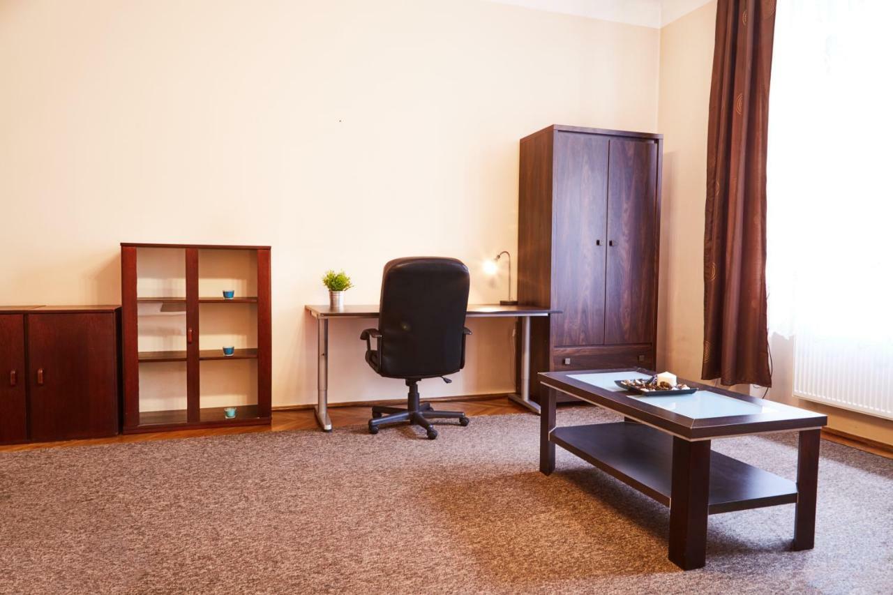 Calm Pedzichow Street Apartment