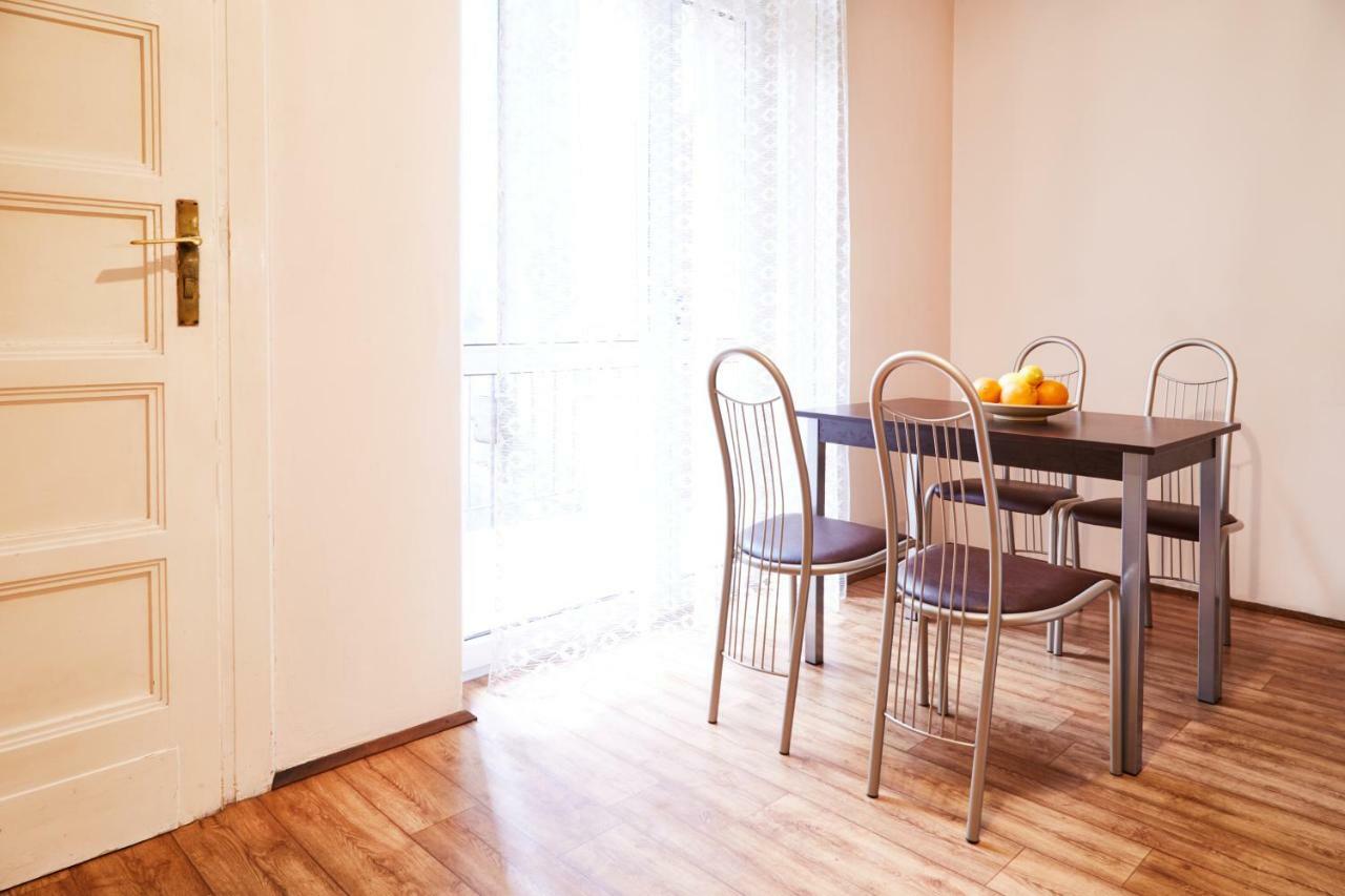 Calm Pedzichow Street Apartment